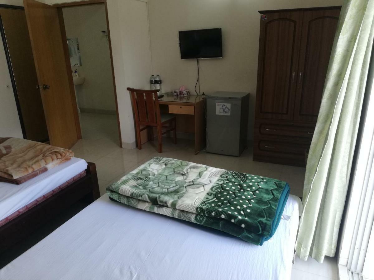 Ambrosia Guest House Dhaka Extérieur photo