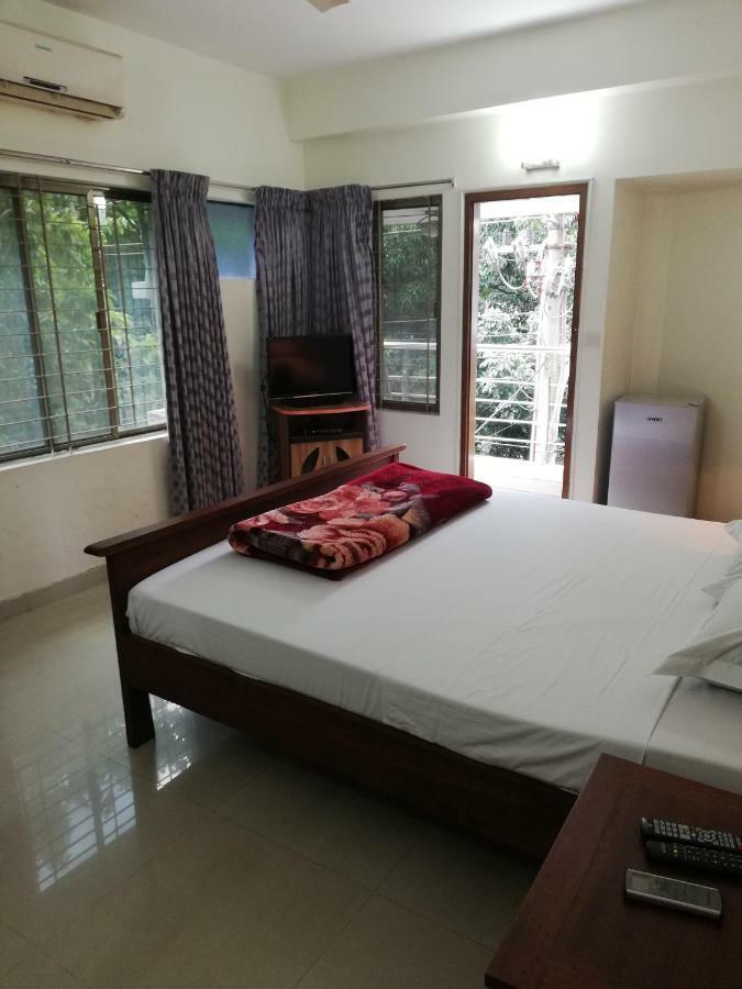 Ambrosia Guest House Dhaka Extérieur photo